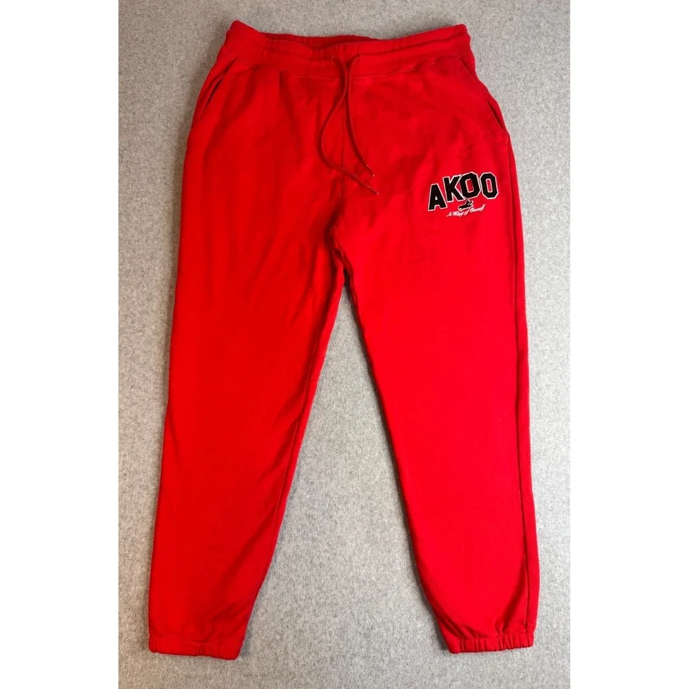 Akoo vibrant red